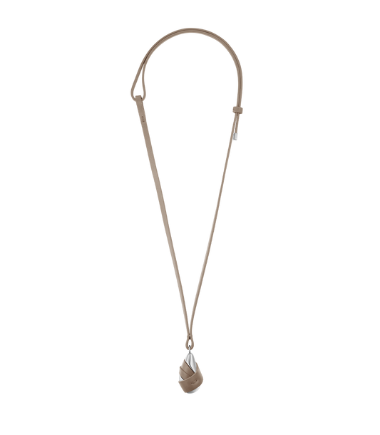 Pendentif Ormé - Argentée Cuir Taupe